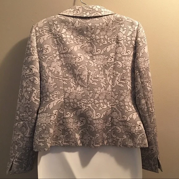 Evan Picone women’s jacquard blazer - Picture 3 of 8